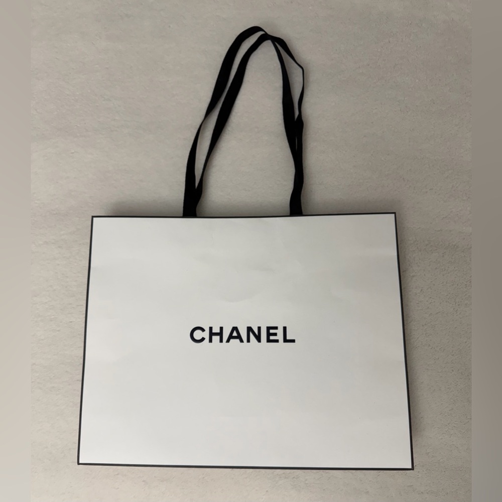Ch@nel Gift bag
